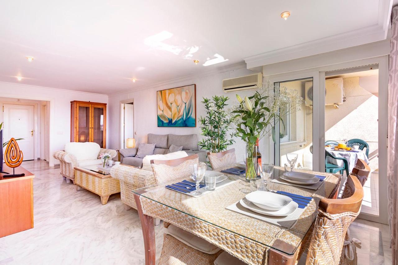Beach And Pool Holidays At The Grand Coloso Benalmadena Luaran gambar