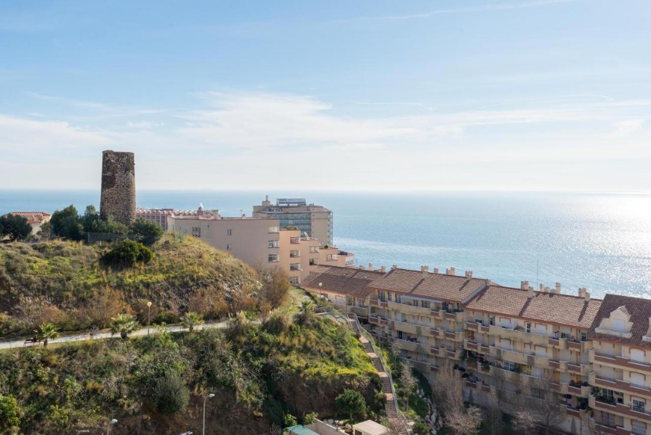 Beach And Pool Holidays At The Grand Coloso Benalmadena Luaran gambar