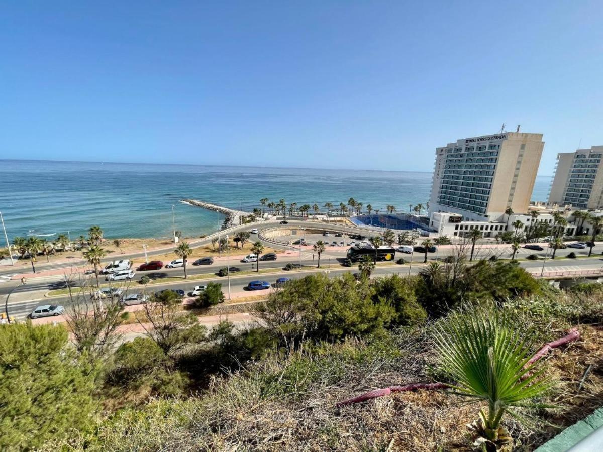 Beach And Pool Holidays At The Grand Coloso Benalmadena Luaran gambar